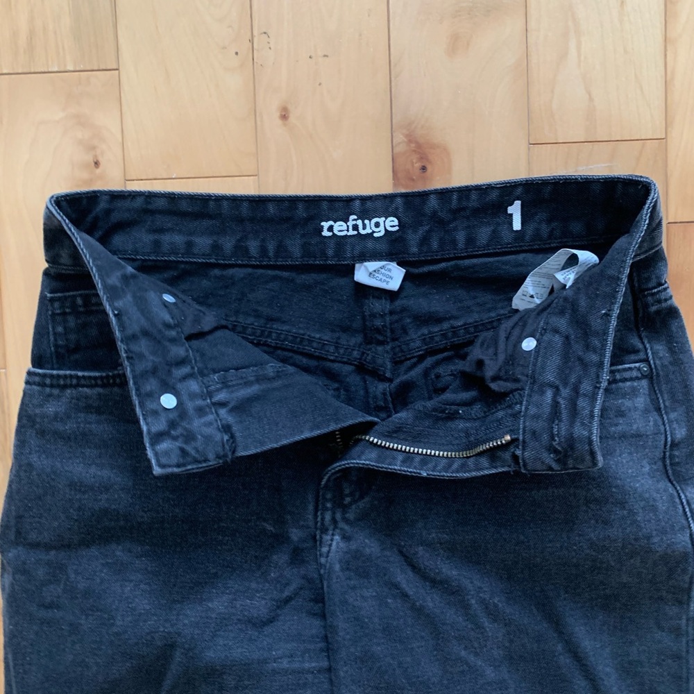 Jeans - Picture 2 of 2